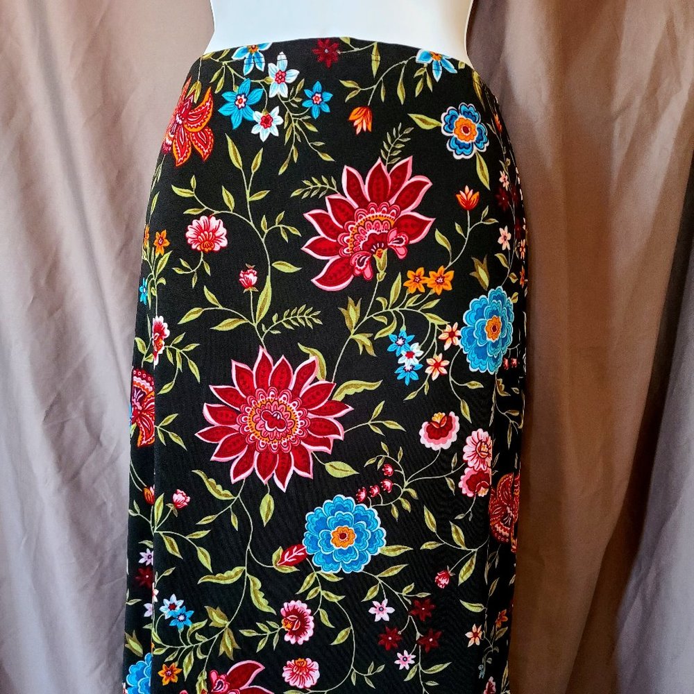 BCBG Stretch Floral Skirt